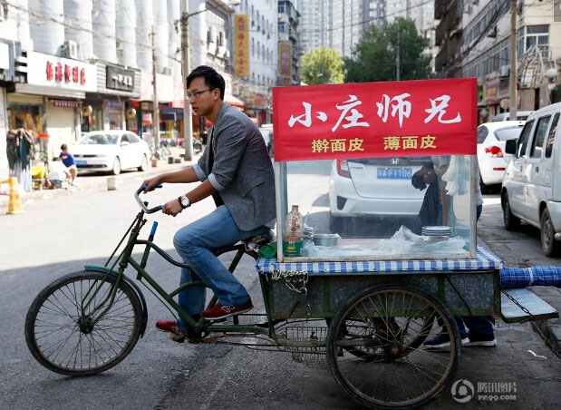80后涼皮哥莊棟：放棄世界500強(qiáng)公司高管蹬三輪創(chuàng)業(yè)
