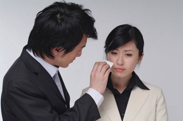 假如你是老板，會怎么處理這個女員工？